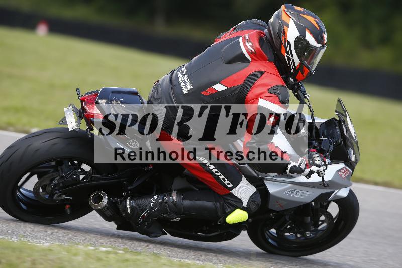 /Archiv-2024/29 12.06.2024 MOTO.CH Track Day ADR/Gruppe blau/74